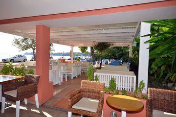 Sunrise Hotel Apartments อิปโซส ภายนอก รูปภาพ